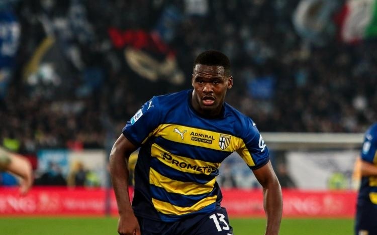 何能够在与 何能够在与